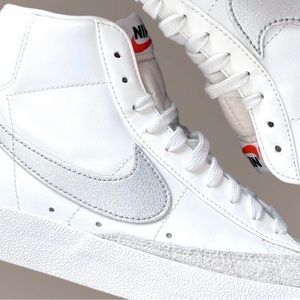 ⚡️ SOLD Nike Women's Blazer Mid '77 Vintage Summit White Silver — Size 7.5
